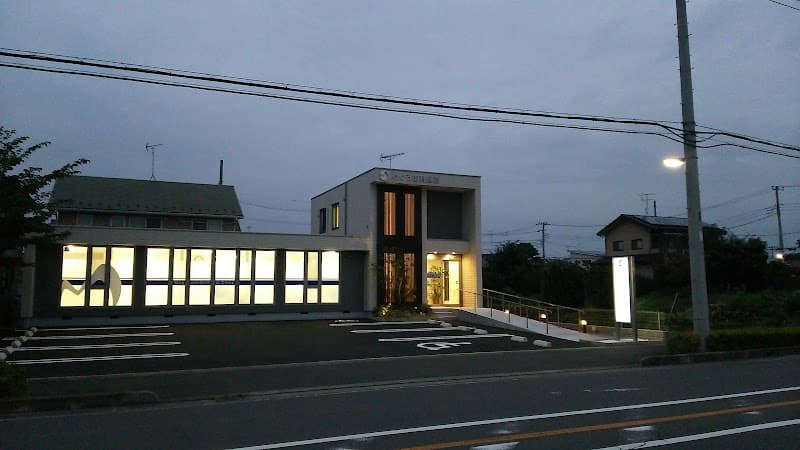 めぐろ歯科医院