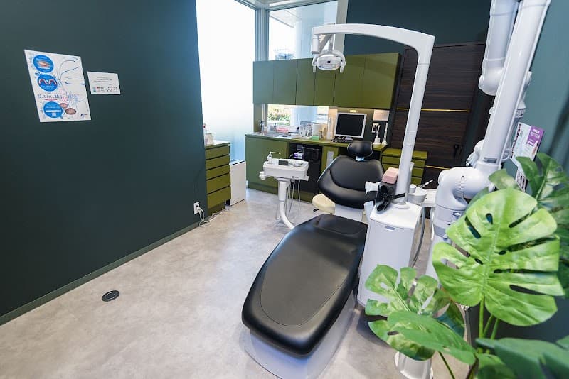 医療法人社団楽笑会AKAZA DENTAL CLINIC