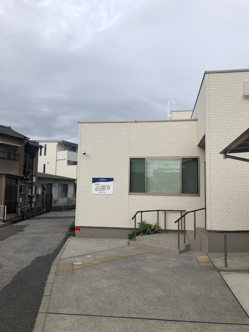 医療法人 利重会 岡林歯科